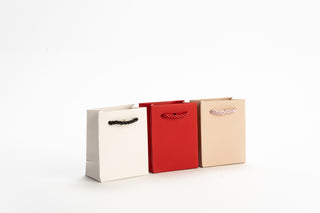 Punga Cadou Premium IUNI, Material Carton, Dimensiuni 11x16x6, Culoare Roz Pudra Cu Maner Roz