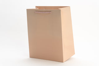 Punga Cadou Premium IUNI, Material Carton, Dimensiuni 11x16x6, Culoare Roz Pudra Cu Maner Roz