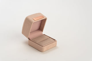 Cutie Bijuterii Premium pentru Inel, Velur, Roz Pudra, 6.5x6.5x5.5 cm