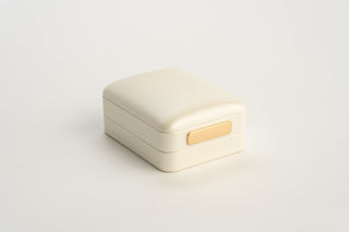 Cutie Bijuterii Premium pentru Pandantiv, Velur, Crem, 7.5x9.5x4.5 cm