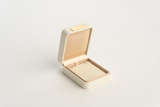 Cutie Bijuterii Premium pentru Pandantiv, Velur, Crem, 7.5x9.5x4.5 cm