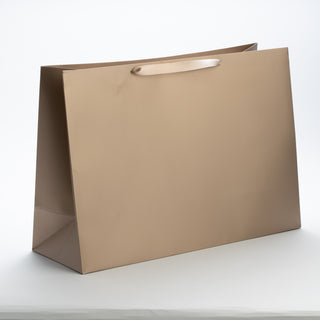 Punga Cadou Premium IUNI, Material Carton, Dimensiuni 57x40x20, Culoare Aurie Cu Maner Auriu