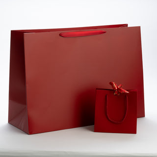 Punga Cadou Premium IUNI, Material Carton, Dimensiuni 57x40x20, Culoare Rosie Cu Maner Rosu