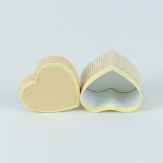 Cutie rigida cadou Inima Rigid, 5x3x4.5 cm - Crem