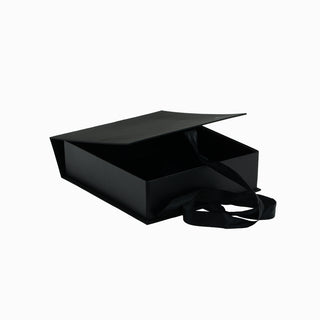 Cutie rigida cadou Gama King Pandantiv, 25x25x7.5 cm - Negru