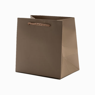 Punga Cadou Premium IUNI, Material Carton, Dimensiuni 32x26x15, Culoare Aurie Cu Maner Auriu