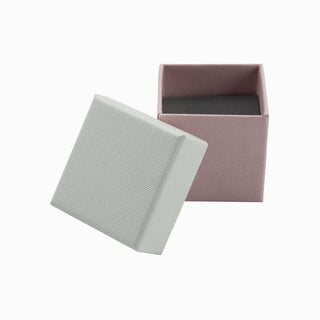 Картонена кутия за бижута за пръстен или обеци, 5x5x4.5 см, кремаво с розово